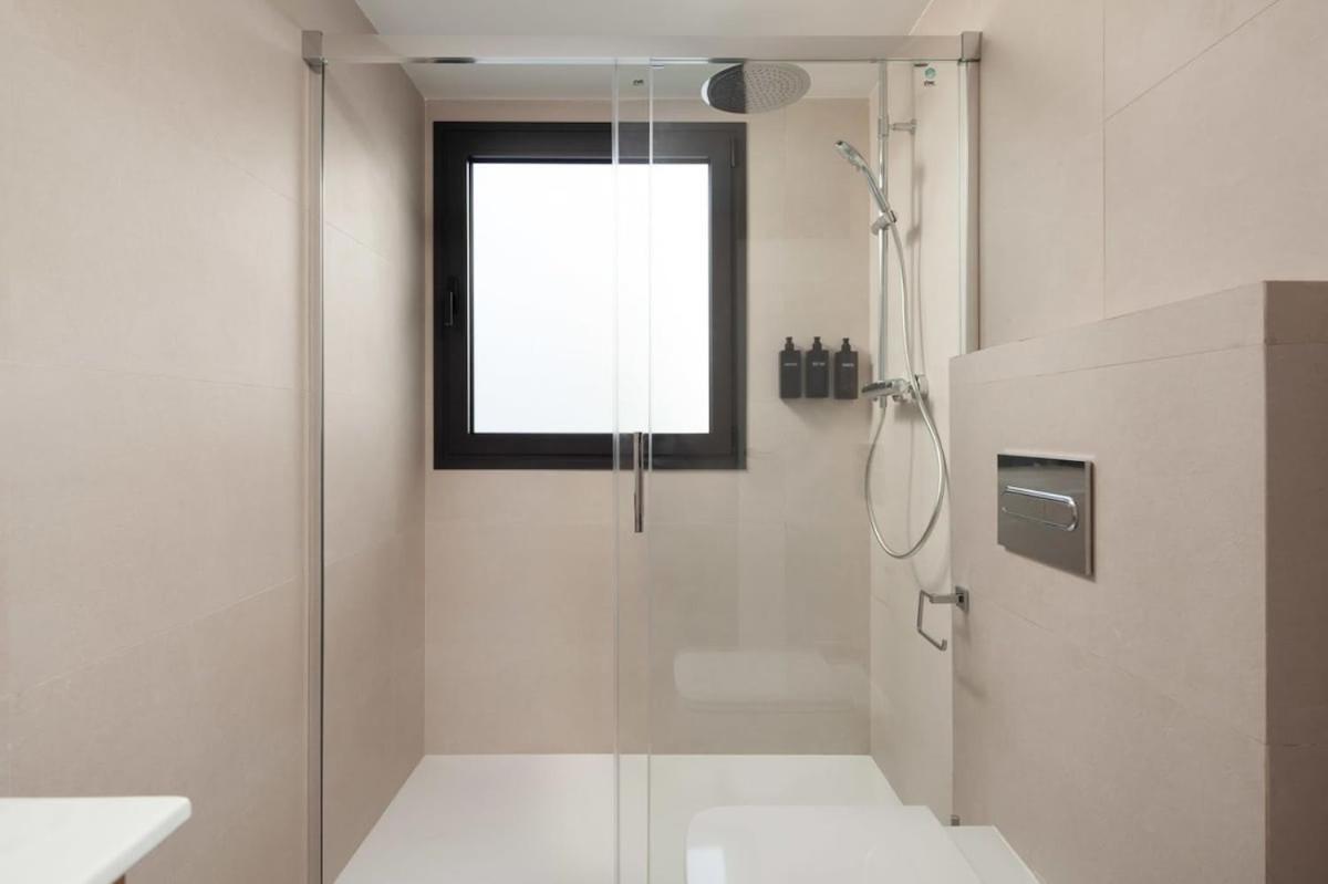 Live Like A Local Your Comfortable Retreat At Pas Málaga